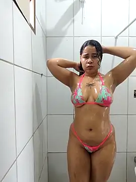 VitoriaFernandes online show from October 2025 03:24:02 PM