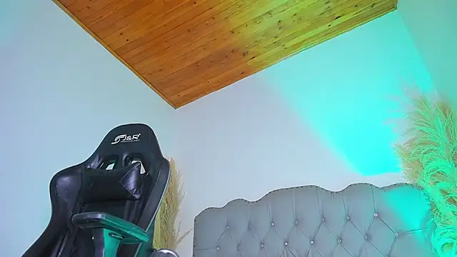 Tahiraa  online show from November 2025 11:47:01 AM