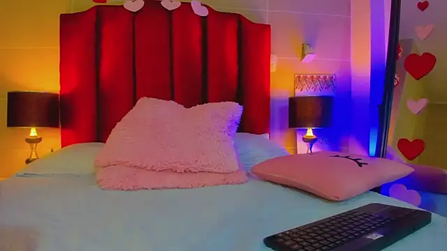 isabella montez online show from February 2025 03:16:01 PM