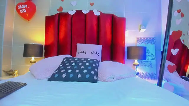 isabella montez online show from February 2025 12:43:02 PM