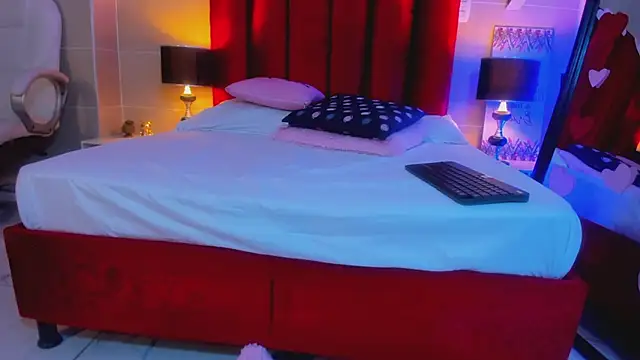 isabella montez online show from February 2025 03:10:02 PM