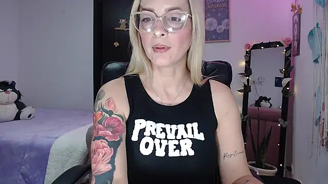 Snapshot of yulieth_anamar chatting on March 2025 10:10:02 PM yulieth anamar online show from March 2025 10:10:02 PM