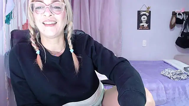 Snapshot of yulieth_anamar chatting on February 2025 01:19:01 AM yulieth anamar online show from February 2025 01:19:01 AM