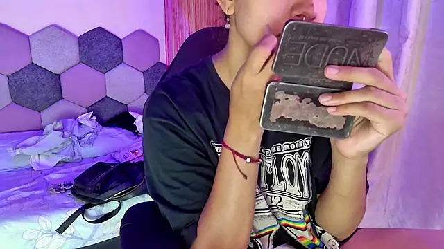 Horny tgn online show from March 2026 06:11:02 PM