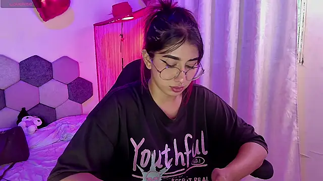 Horny tgn online show from March 2026 05:36:01 PM