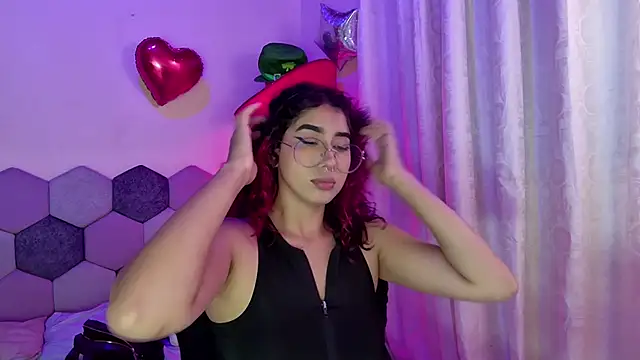 Horny tgn online show from March 2026 06:42:02 PM