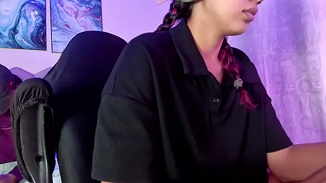 Horny tgn online show from November 2025 06:23:01 PM