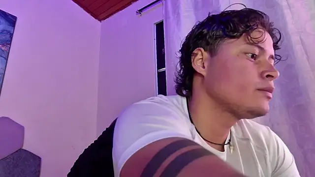 Horny tgn online show from October 2025 06:20:01 PM