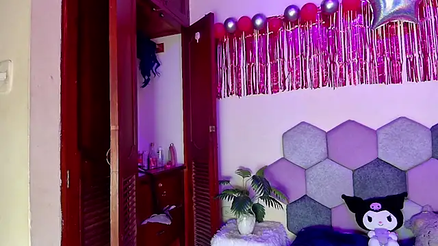 Snapshot of Horny_tgn chatting on February 2026 06:27:02 PM Horny tgn online show from February 2026 06:27:02 PM