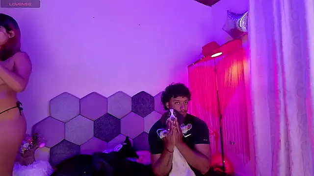 Horny tgn online show from April 2026 04:10:02 PM