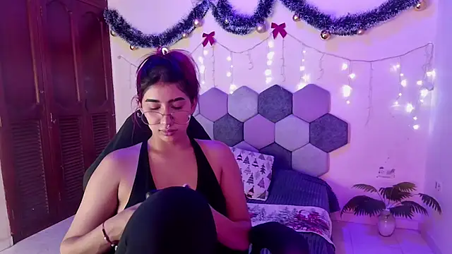 Horny tgn online show from November 2025 05:02:01 PM