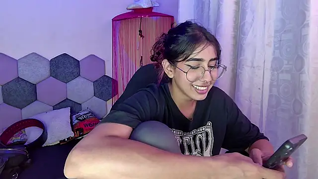 Horny tgn online show from May 2026 06:26:01 PM