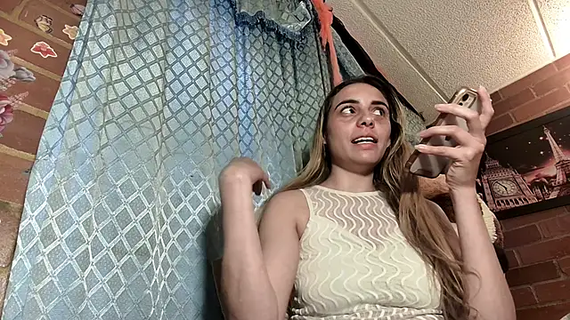 ValeriaLacrozee online show from November 2025 09:15:01 PM