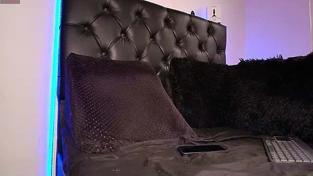 James1lee  online show from April 2026 09:16:01 PM