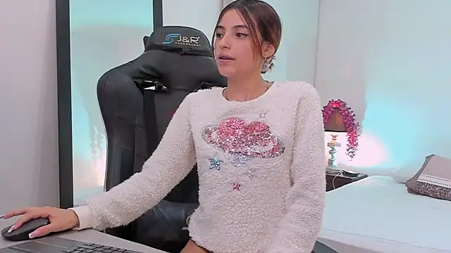 sofiarouge online show from March 2025 09:02:02 PM