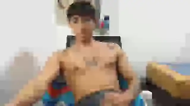 Snapshot of Dillom420 chatting on February 2025 08:45:01 AM Dillom420 online show from February 2025 08:45:01 AM