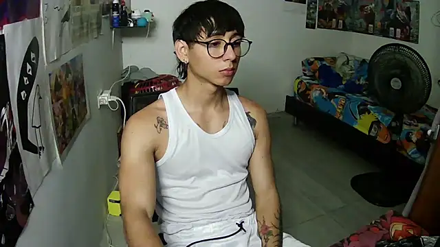 Dillom420 online show from July 2026 03:39:02 AM