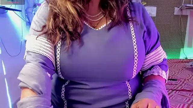 Gulabi Queen online show from February 2025 05:35:02 AM