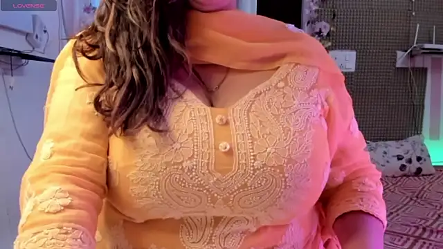 Gulabi Queen online show from March 2025 06:21:02 AM