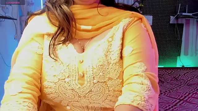 Gulabi Queen online show from February 2025 01:54:01 PM