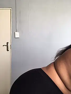 pinky promicee online show from March 2025 05:17:02 AM