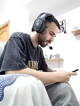 Snapshot of charlye_inkkkk chatting on March 2025 09:57:01 PM charlye inkkkk online show from March 2025 09:57:01 PM