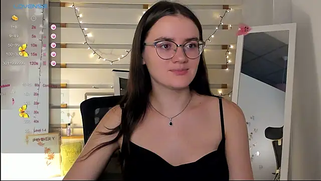 Josephine jo online show from September 2025 01:00:02 PM