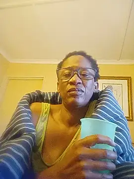 Snapshot of bustybillies chatting on June 2026 02:29:02 PM bustybillies online show from June 2026 02:29:02 PM