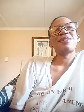 bustybillies online show from December 2025 05:46:02 AM