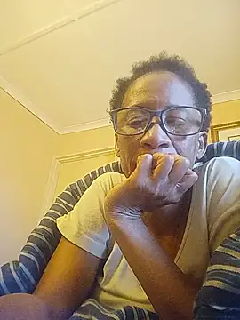 Snapshot of bustybillies chatting on June 2026 02:07:01 PM bustybillies online show from June 2026 02:07:01 PM