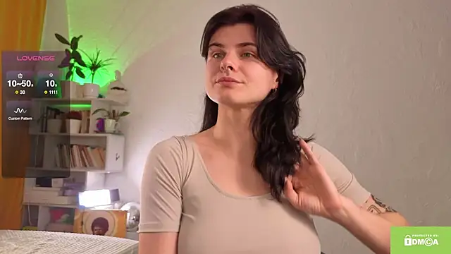 Snapshot of ginavontease chatting on November 2025 03:23:01 PM ginavontease online show from November 2025 03:23:01 PM