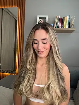 FridaKlein online show from February 2026 09:15:01 PM