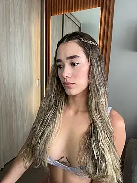 FridaKlein online show from January 2026 02:35:01 PM