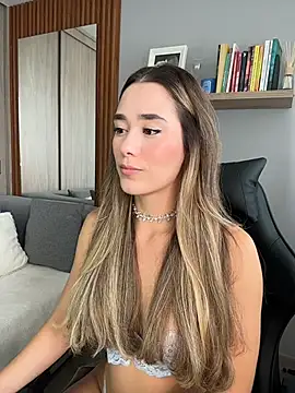 FridaKlein online show from April 2026 07:43:02 PM