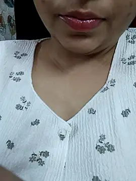 Myloveurvi online show from July 2026 03:02:02 PM