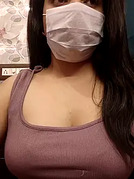 Myloveurvi online show from March 2026 10:32:02 AM