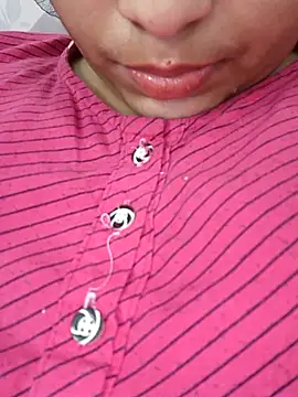 Myloveurvi online show from February 2026 07:11:01 PM