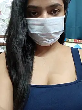 Myloveurvi online show from June 2026 05:40:02 PM