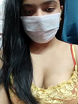 Myloveurvi online show from February 2026 11:51:02 AM