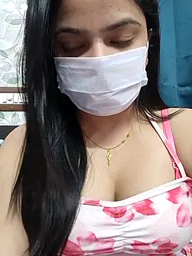 Myloveurvi online show from November 2025 10:52:01 AM