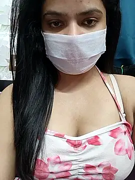 Myloveurvi online show from March 2026 10:38:01 AM