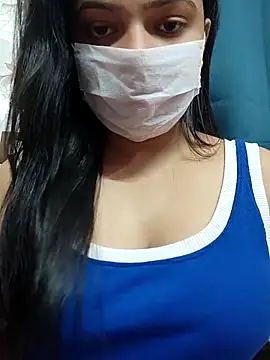 Myloveurvi online show from May 2026 10:22:01 AM