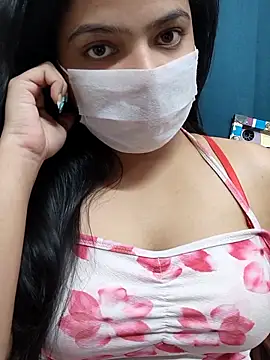 Myloveurvi online show from May 2026 07:08:01 PM