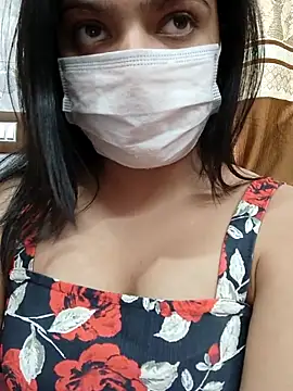 Myloveurvi online show from March 2025 10:28:02 AM