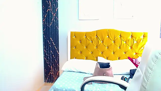  curvy latina online show from February 2026 03:22:01 PM