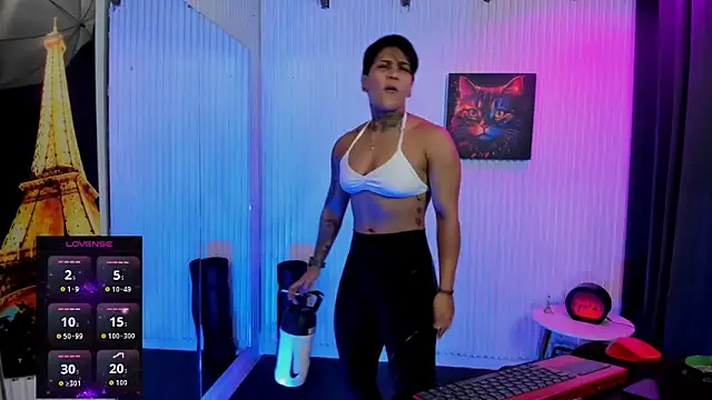 ZhoeStrong online show from April 2026 11:20:02 PM