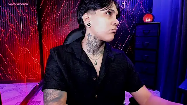 ZhoeStrong online show from February 2026 09:02:02 PM