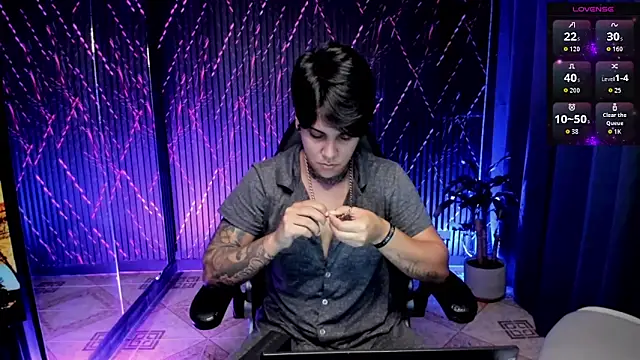 ZhoeStrong online show from February 2026 08:07:01 PM