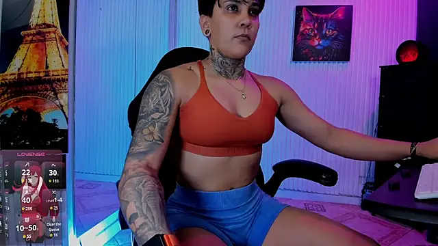 ZhoeStrong online show from April 2026 09:01:02 PM