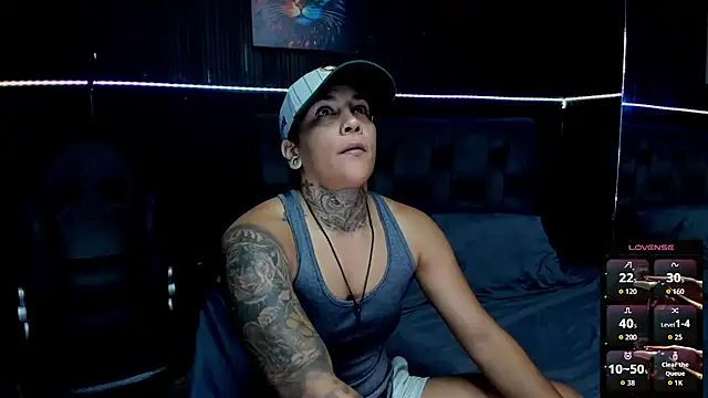 ZhoeStrong online show from October 2025 10:39:02 PM